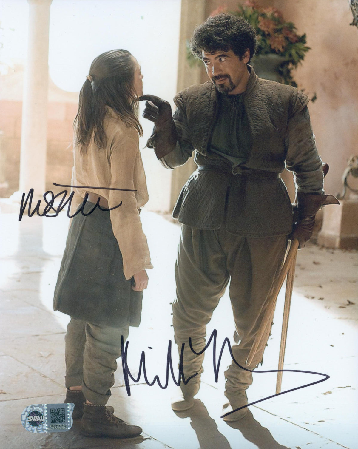 Maisie Williams Signed 8x10 Photo - SWAU Authenticated - SWAU